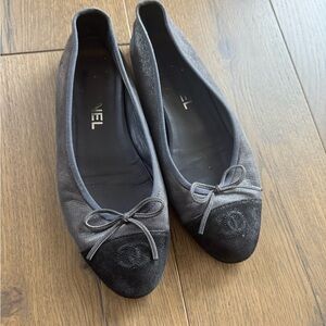 CHANEL Women's Black and Gray Flats